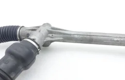 Рулевая рейка для Toyota RAV4 2005 года на фотографиях