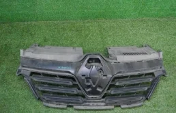 Решетка радиатора для Renault Logan 2018+ (L8 rest.)