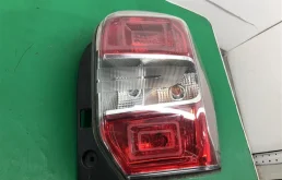 Фонарь правый для Subaru Forester на фотографиях