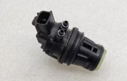 Мотор омывателя лобового стекла для Mazda CX 5 2014 года на фотографиях