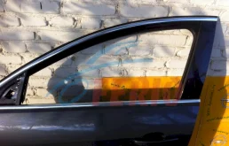 Дверь передняя левая для Opel Insignia 2016 года на фотографиях