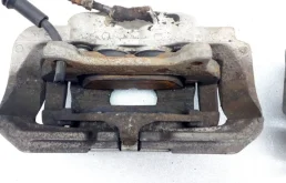 Скоба суппорта передняя для Audi A8 на фотографиях