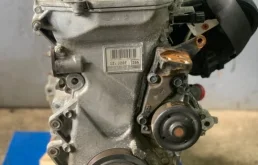 Двигатель без навесного для Toyota Opa на фотографиях