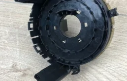 Подрулевой шлейф для Audi Q5 2012 года на фотографиях