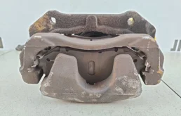 Суппорт передний левый для Suzuki Grand Vitara на фотографиях