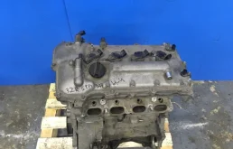 Двигатель без навесного для Toyota RAV4 2018 года на фотографиях