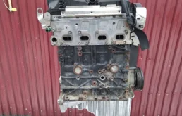 Двигатель без навесного для Volkswagen Amarok на фотографиях