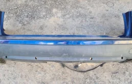 Накладка заднего бампера для Volkswagen Touareg 2007 года на фотографиях