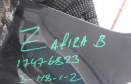 Бампер для Opel Zafira 2010 года на фотографиях