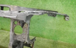 Панель радиатора (телевизор) для Mercedes-Benz M class на фотографиях