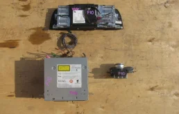 Головное мультимедийное устройство для BMW 5er 2011 года на фотографиях