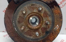 Рычаг продольный задний левый для Mitsubishi ASX 2010 года на фотографиях