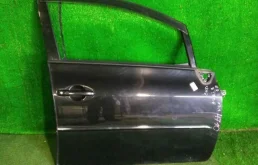 Дверь передняя правая для Toyota Corolla 2008 года на фотографиях