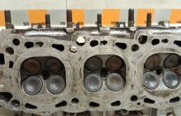 ГБЦ для Mitsubishi Pajero 2011 года на фотографиях