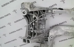 Подрамник двигателя для BMW 5er 2011 года на фотографиях