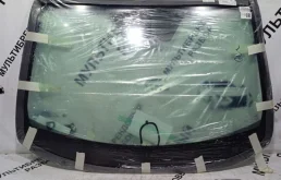 Лобовое (ветровое) стекло для Toyota RAV4 на фотографиях