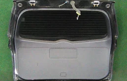 Крышка багажника для Toyota Corolla на фотографиях