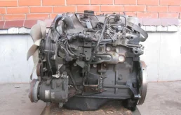 Двигатель без навесного для Mitsubishi L200 2009 года на фотографиях