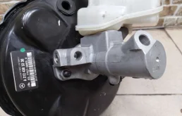 Вакуумный усилитель тормозов для Mercedes-Benz E class на фотографиях