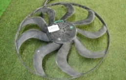 Вентилятор радиатора охлаждения ДВС для BMW X3 2018 года на фотографиях