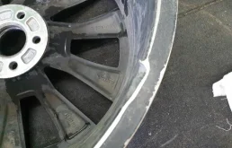 Диск колесный литой для Volvo XC90 2022 года на фотографиях