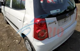 Фонарь левый для Kia Picanto на фотографиях