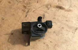 Опора двигателя задняя левая нижняя для Toyota Avensis Седан T250 2003-2008