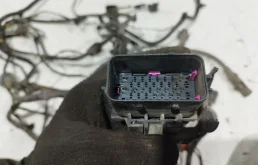 Проводка моторного отсека для Chevrolet Cruze на фотографиях