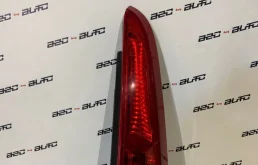 Фонарь правый для Volvo C30 на фотографиях