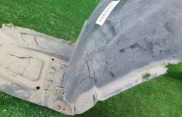 Подкрылок передний левый для Skoda Rapid 2017 года на фотографиях