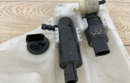 Бачок стеклоомывателя передний для Porsche Cayenne на фотографиях