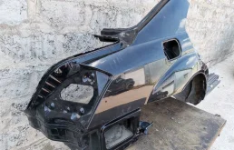 Четверть кузова задняя правая для Mercedes-Benz S class 2010 года на фотографиях