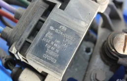 Компрессор пневмоподвески задний для Audi Q7 2008 года на фотографиях