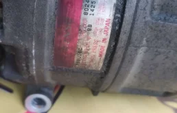 Компрессор кондиционера для BMW X3 2003 года на фотографиях