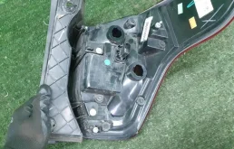 Фонарь левый для Ford Explorer на фотографиях