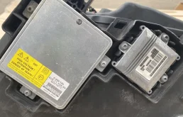 Фара ксенон правая для Volvo S80 на фотографиях