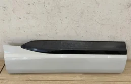 Стекло двери заднее правое для Audi Q7 на фотографиях