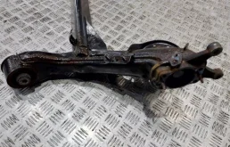 Задняя балка для Hyundai Solaris 2011 года на фотографиях