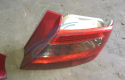 Габарит правый для Mitsubishi Carisma 1996-2006