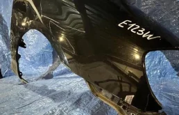 Крылья для Toyota Corolla 2003 года на фотографиях