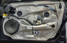 Дверь передняя правая для Mercedes-Benz E class 2012 года на фотографиях