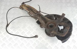 Кулак поворотный правый для Audi Q7 на фотографиях