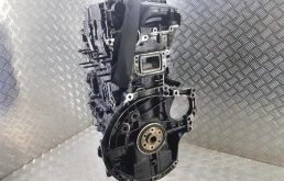 Двигатель без навесного для Citroen Berlingo 2014 года на фотографиях