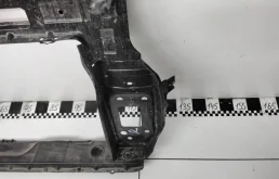 Панель радиатора (телевизор) для Hyundai Creta 2024 года на фотографиях