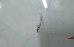 Стекло двери переднее левое для Infiniti QX 2020 года на фотографиях