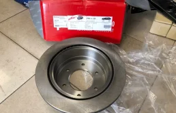 Тормозные колодки задние для Mitsubishi Pajero Sport на фотографиях