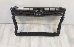 Приборная панель для Volkswagen Golf 2017 года на фотографиях