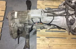 Двигатель без навесного для Porsche Cayenne 2014 года на фотографиях