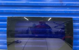 Стекла и зеркала для Kia Carnival на фотографиях