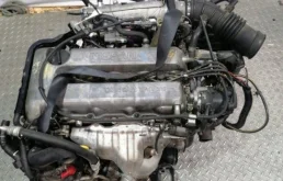 Двигатель без навесного для Nissan Serena 1996 года на фотографиях
